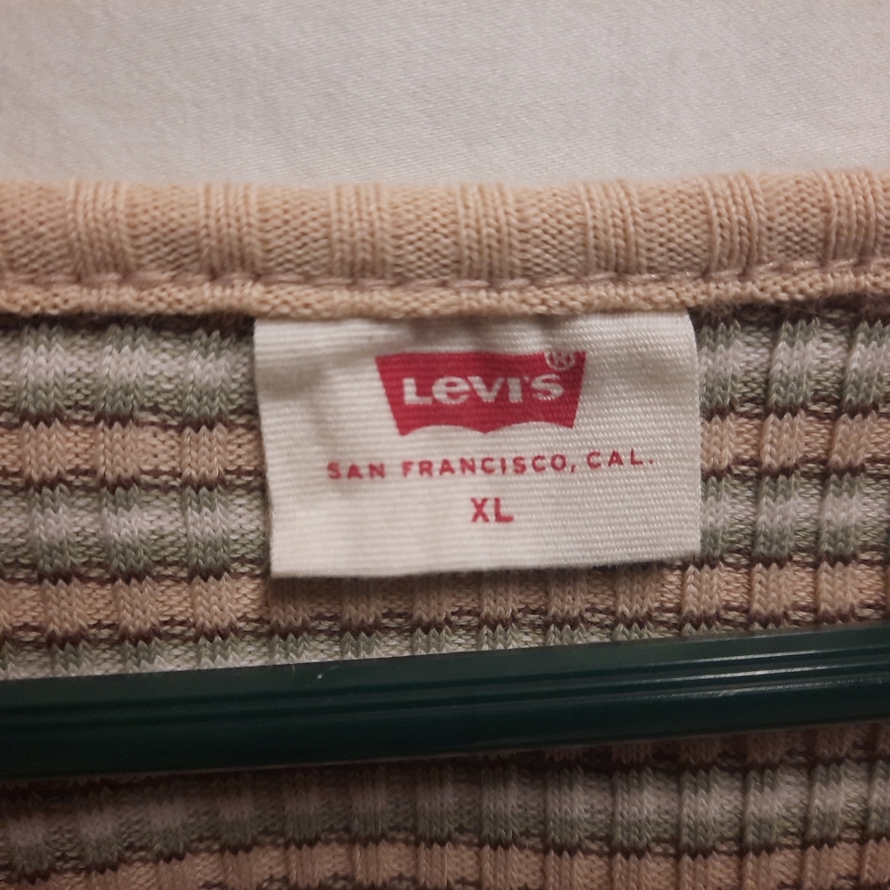 LEVI Shirt - Picture 4 of 6